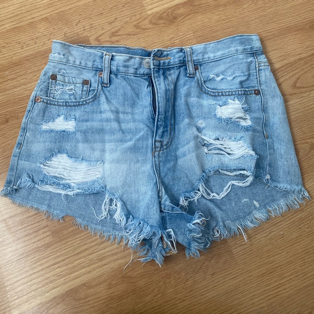 Light wash denim shorts